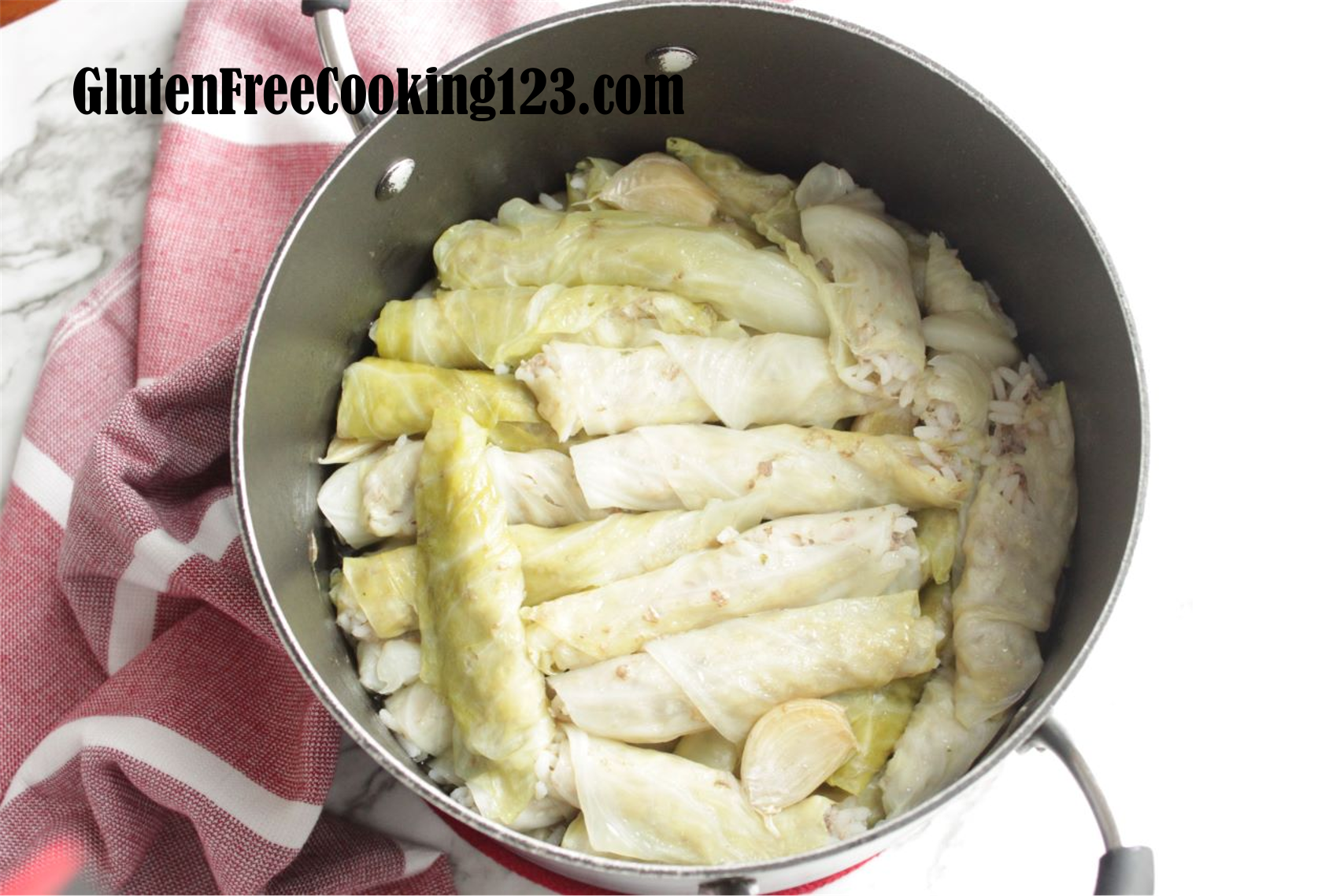 cabbage rolls in a pot